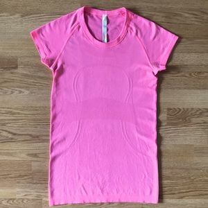 Lululemon Swiftly Tech Short Sleeve Top